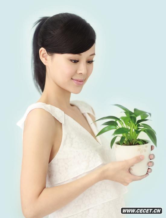 關(guān)悅最新雜志出爐