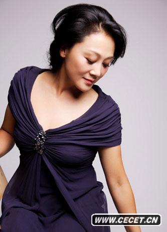 王姬全新寫(xiě)真曝光