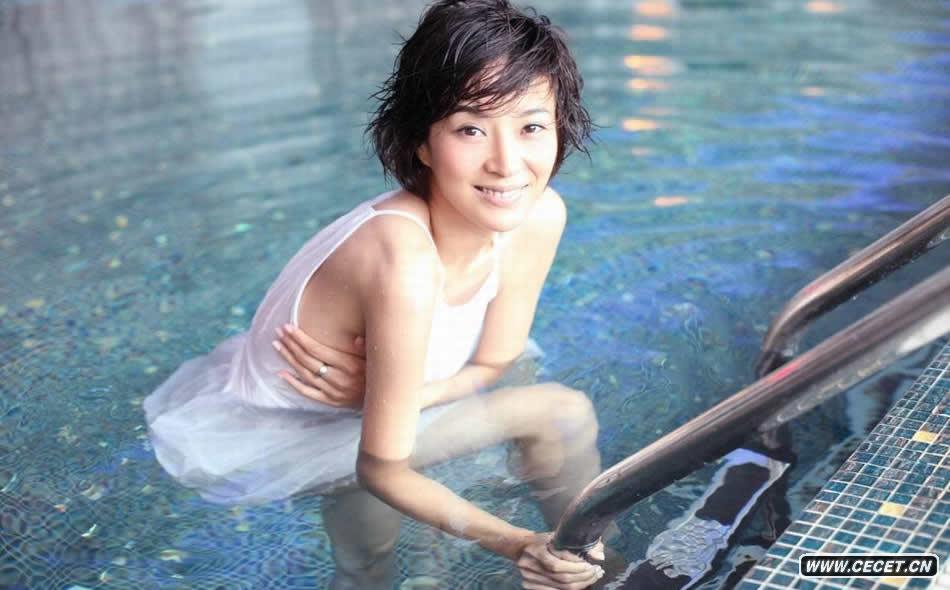 蘇巖嬌媚似出水芙蓉