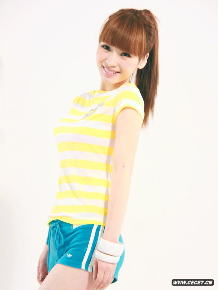 柳巖清麗寫(xiě)真曝光