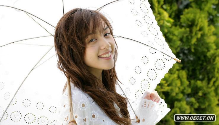 前超女陳怡素顏拍寫(xiě)真