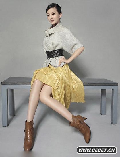 趙薇變骨感美人秀玉腿