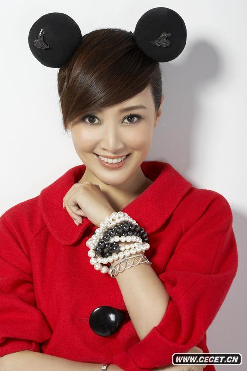 趙子琪圣誕寫(xiě)真