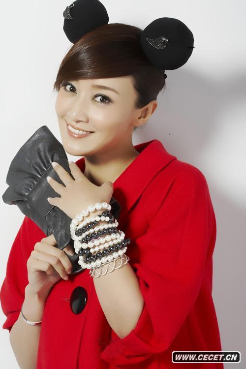 趙子琪圣誕寫(xiě)真