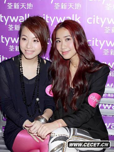 吳雨霏紅發(fā)炫麗