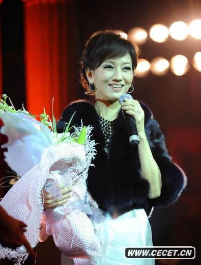 55歲趙雅芝風(fēng)采不減