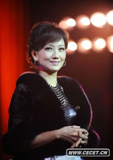 55歲趙雅芝風(fēng)采不減