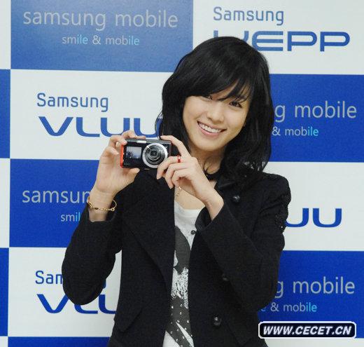 韓孝珠清新出席簽名會(huì )