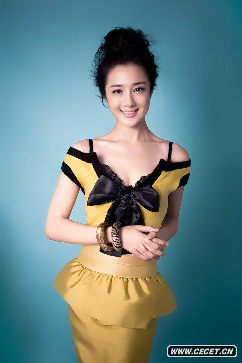 李依曉窈窕身姿