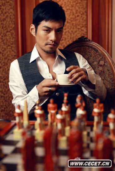 嚴寬歲末精致寫(xiě)真