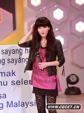 阿Sa新造型流露女人味