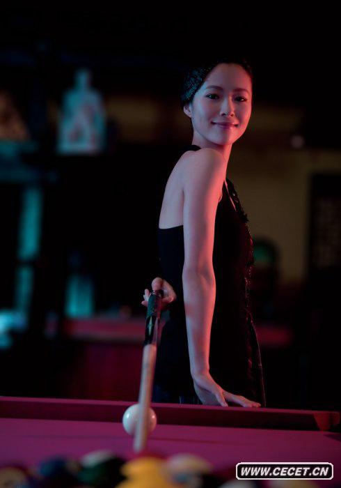 江一燕雙面時(shí)尚寫(xiě)真