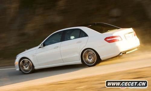 新任運動(dòng)征服者 試駕2010款奔馳E63 AMG
