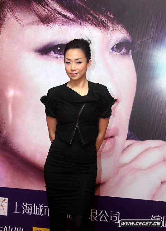 林憶蓮獲贈限量版旗袍