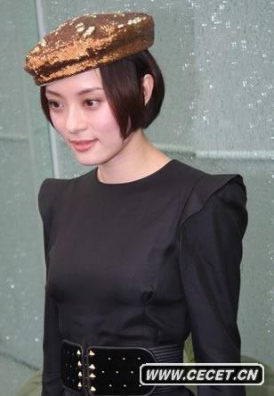 孫儷衣服造型似凸點(diǎn)