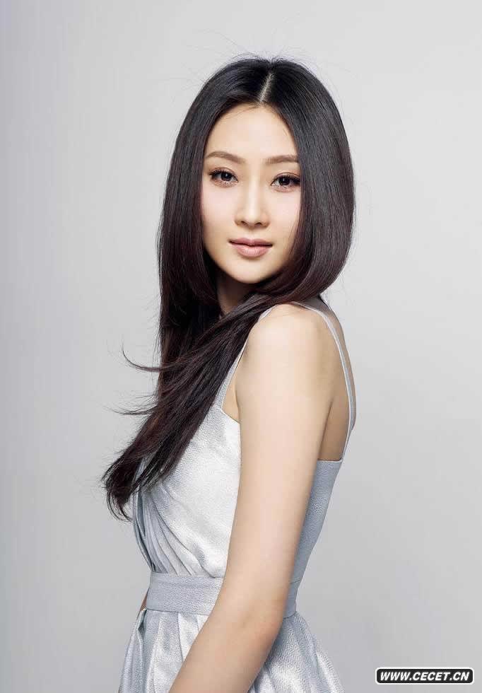 林鵬最新造型純靜甜美