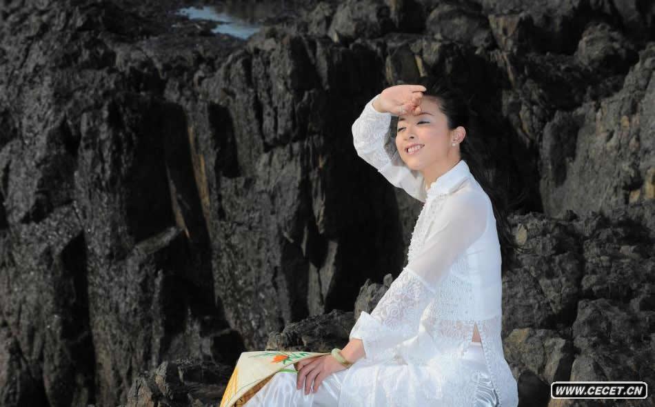 黃小蕾演繹越南風(fēng)情