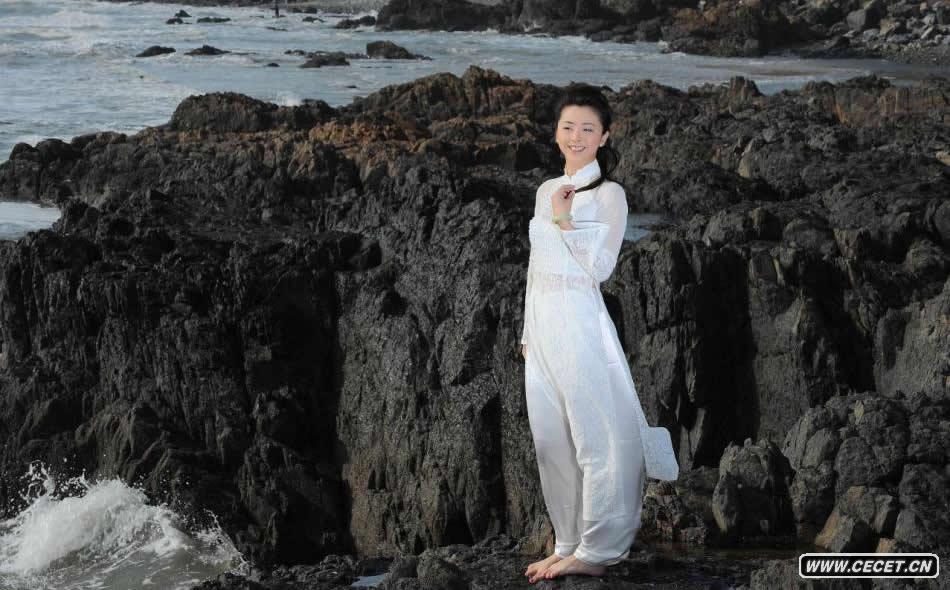 黃小蕾演繹越南風(fēng)情