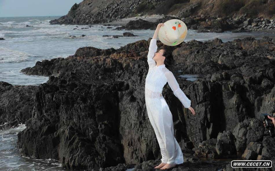 黃小蕾演繹越南風(fēng)情