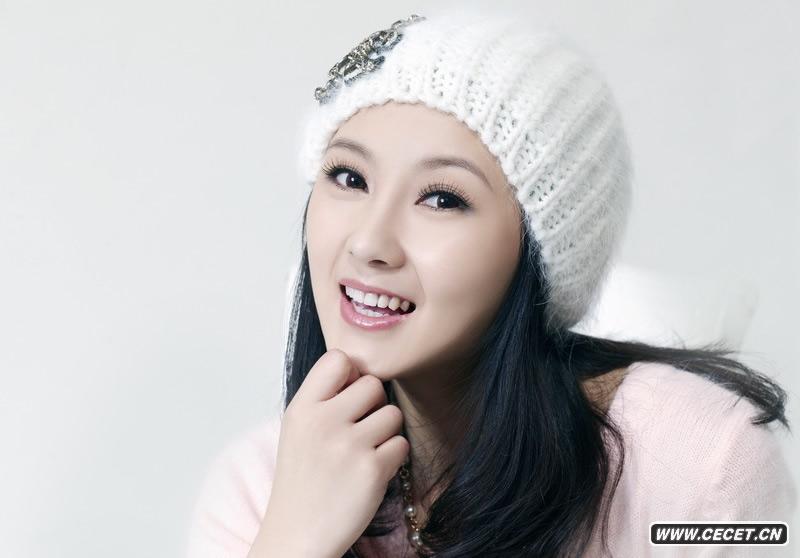 甘薇恬靜寫(xiě)真盡顯清麗