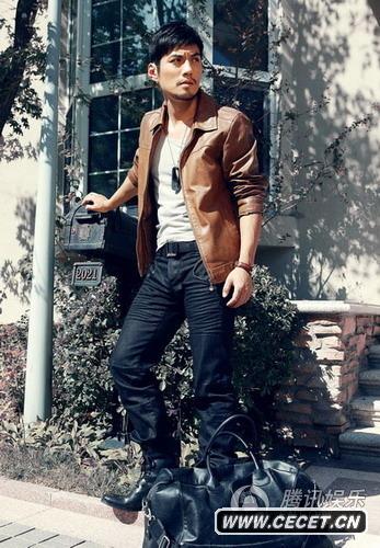 嚴寬拍寫(xiě)真粗獷有型