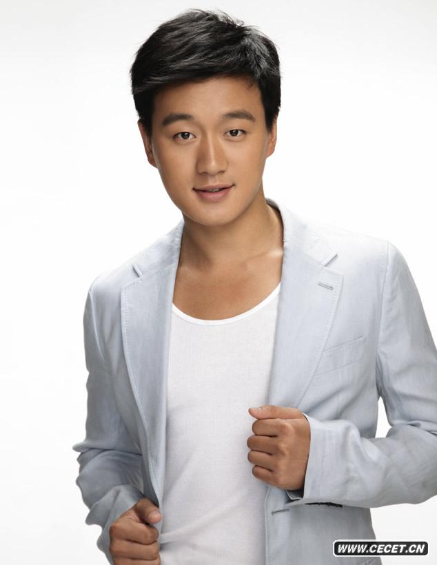 佟大為寫(xiě)真瀟灑出鏡