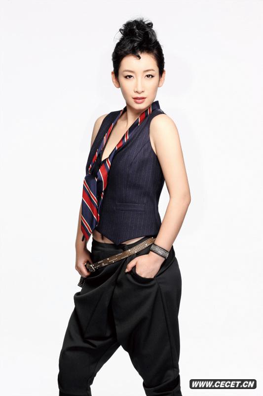 秦海璐新年寫(xiě)真秀干練