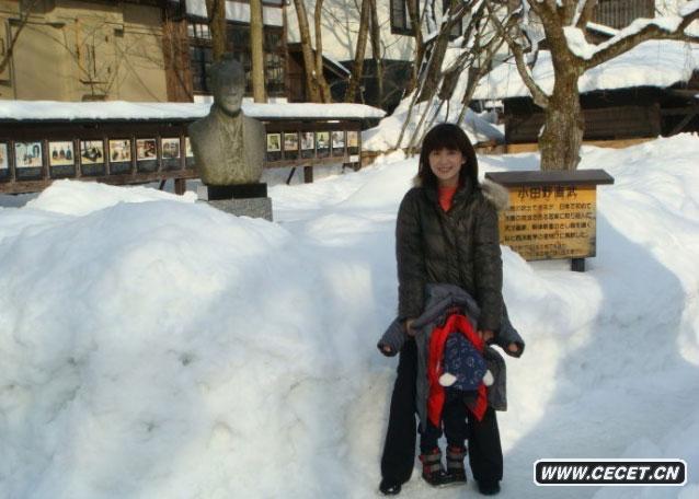 孟庭葦罕見(jiàn)全家福