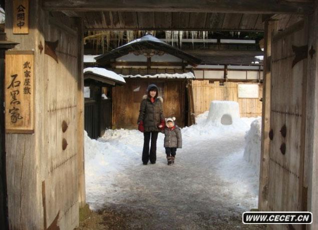 孟庭葦罕見(jiàn)全家福