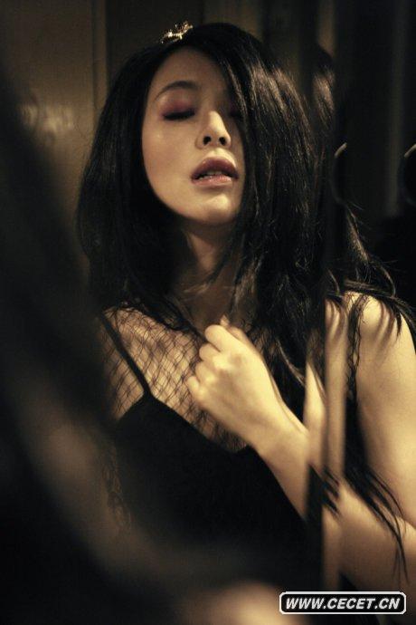 江一燕拍攝魅惑大片