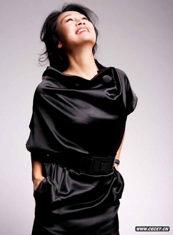 王姬女人四十媚態(tài)重生