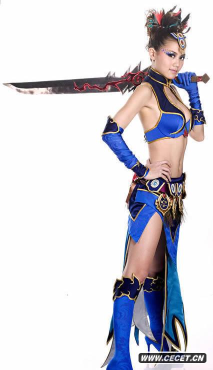 周秀娜酥胸半露更秀長(cháng)腿