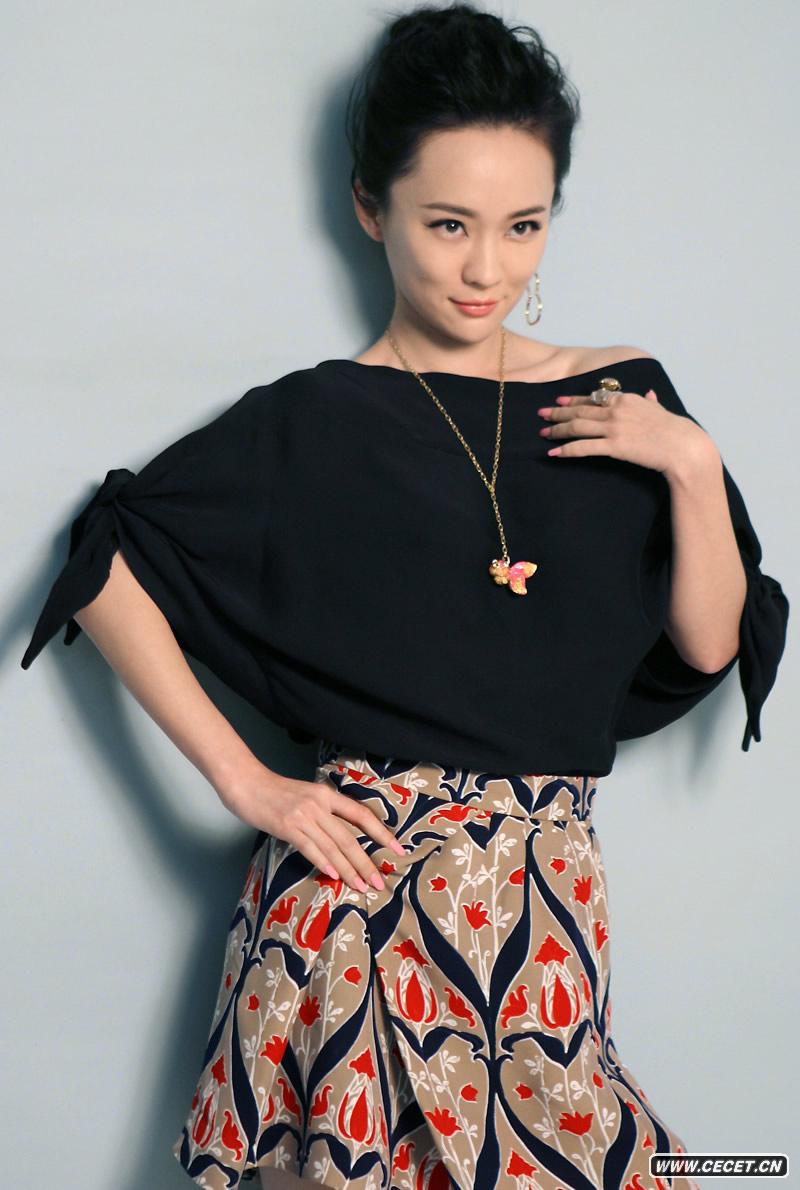 霍思燕全新時(shí)尚寫(xiě)真