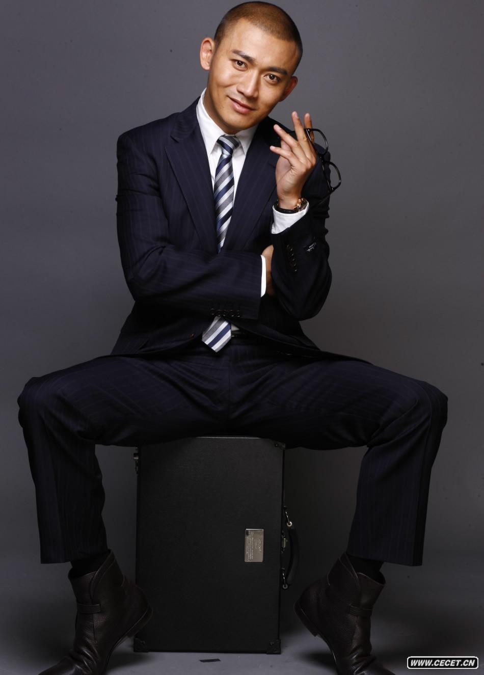 聶遠熟男寫(xiě)真灑脫隨性