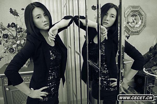 孟瑤黑白寫(xiě)真