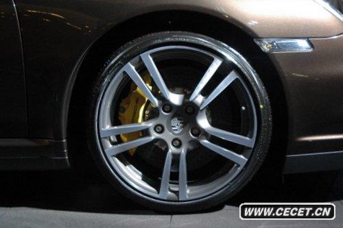 新款911 Turbo登陸北京長(cháng)安保時(shí)捷中心