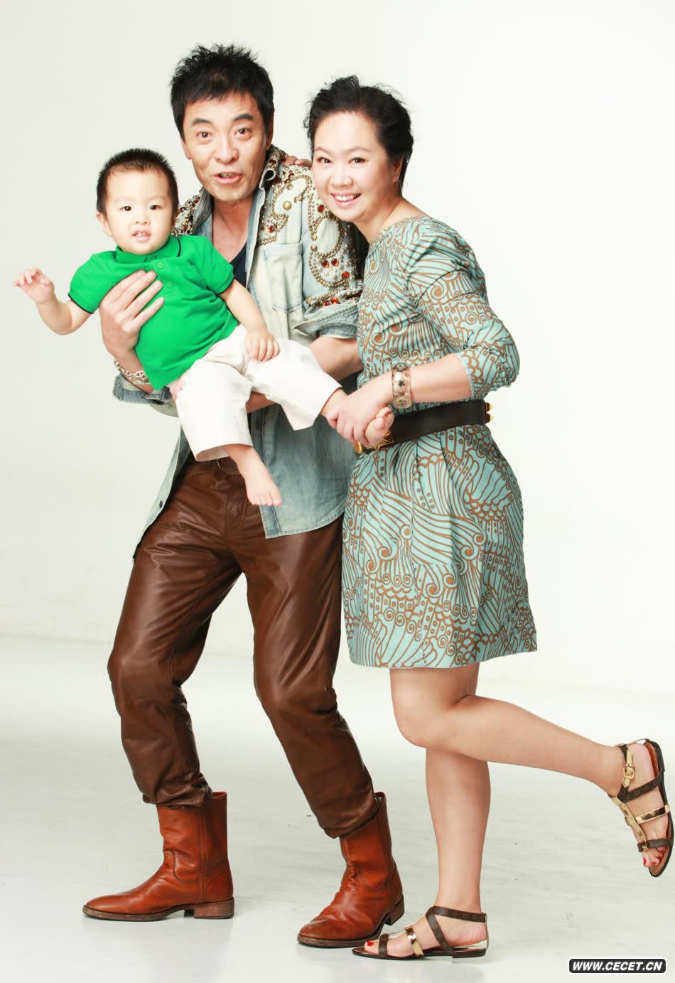 劉威妻兒全家首度曝光