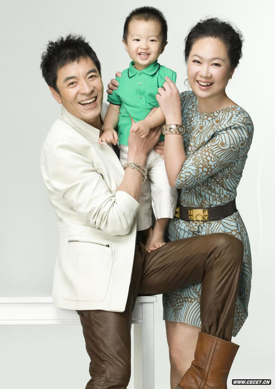 劉威妻兒全家首度曝光