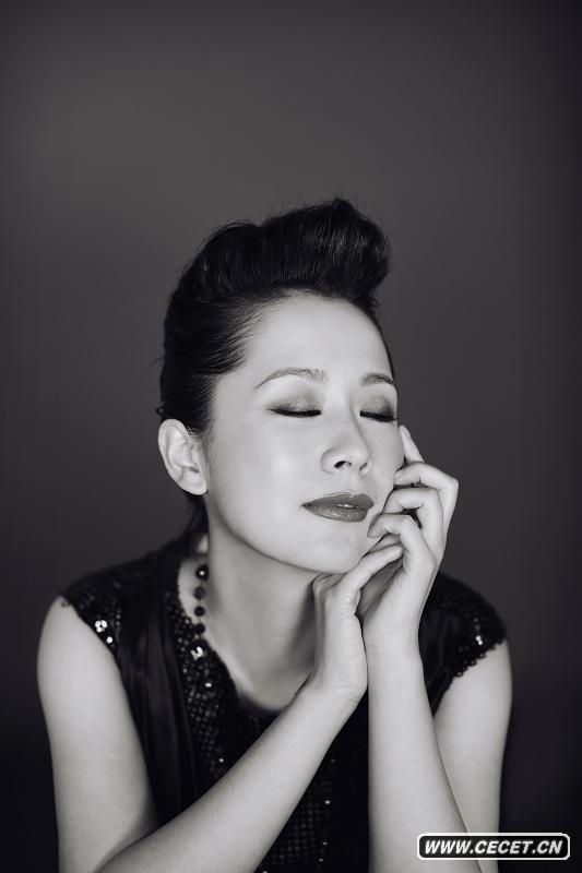 海清變身時(shí)尚女魔頭