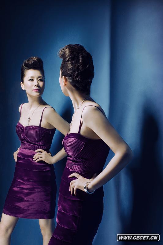 海清變身時(shí)尚女魔頭