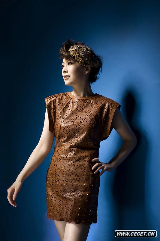 海清變身時(shí)尚女魔頭