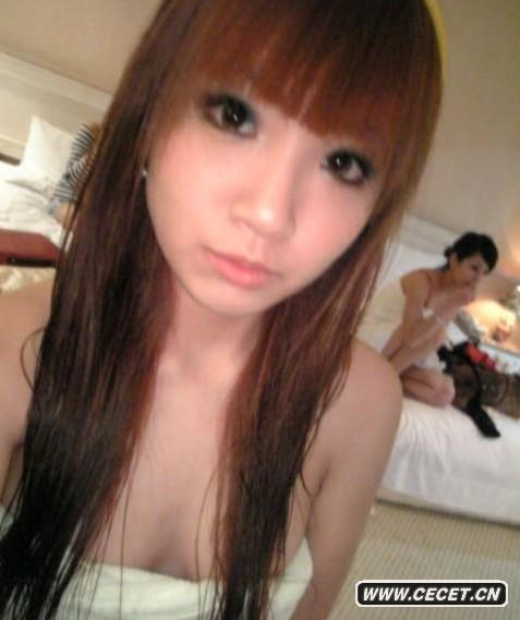 漂亮小女生自拍很性感