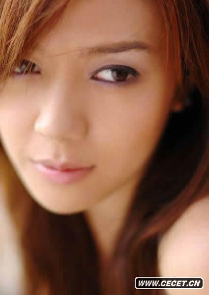 周韋彤初春淑女妙齡寫(xiě)真