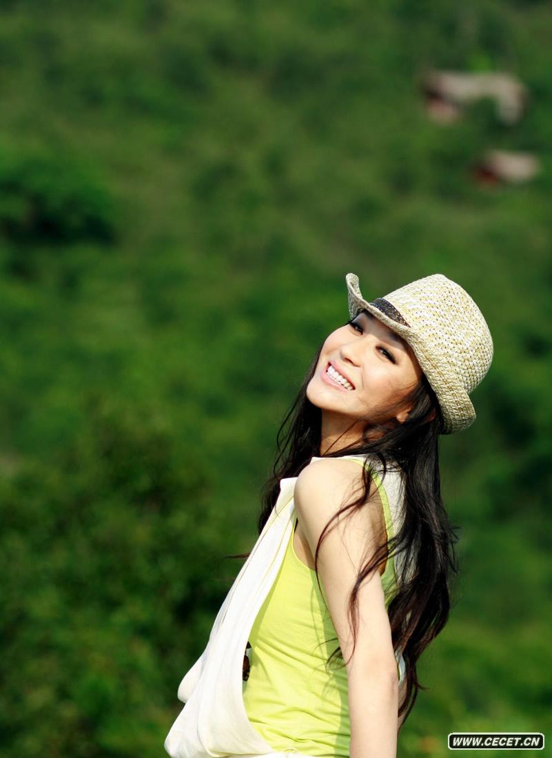 苗圃恬靜享受燦爛陽(yáng)光