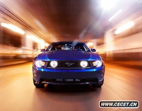 卡馬洛克星 海外試駕2011款福特野馬GT