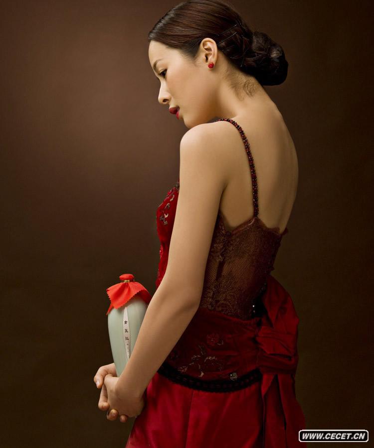 江一燕酒醉寫(xiě)真秀美肌