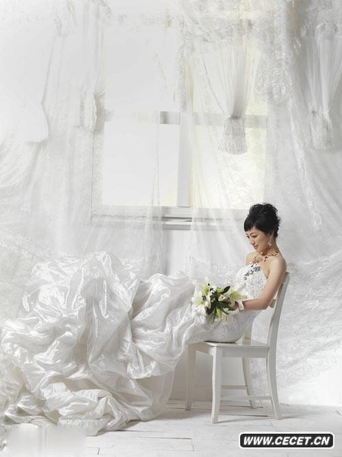 羅海瓊婚紗寫(xiě)真曝光