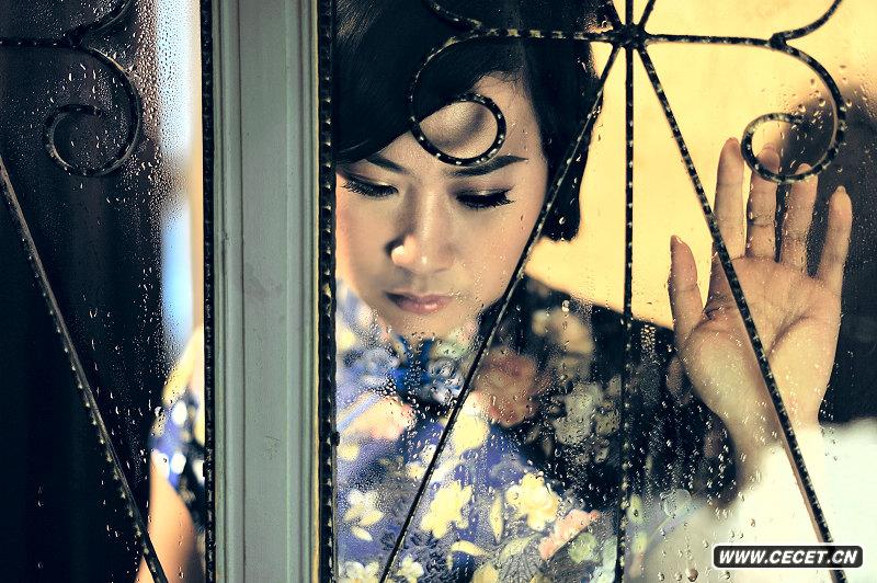 芙蓉姐姐穿花樣旗袍