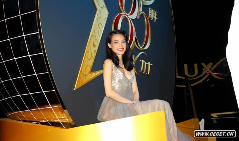 舒淇美妙酥胸呼之欲出