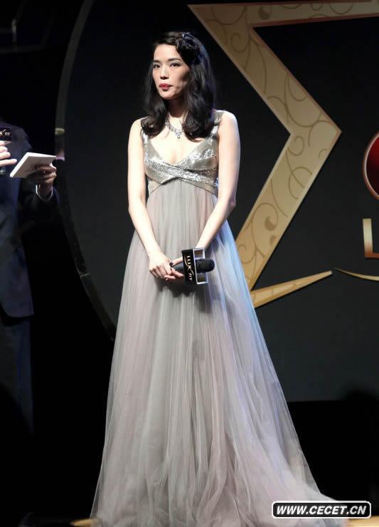 舒淇低胸晚裝亮相